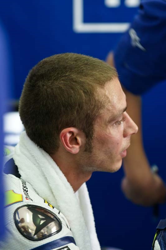 Valentino Rossi - Φανερά καταβεβλημένος από την υπερβολική ζέστη